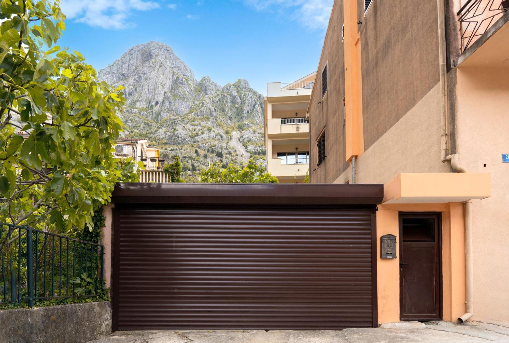 Apartment Busola Kotor Buitenkant foto